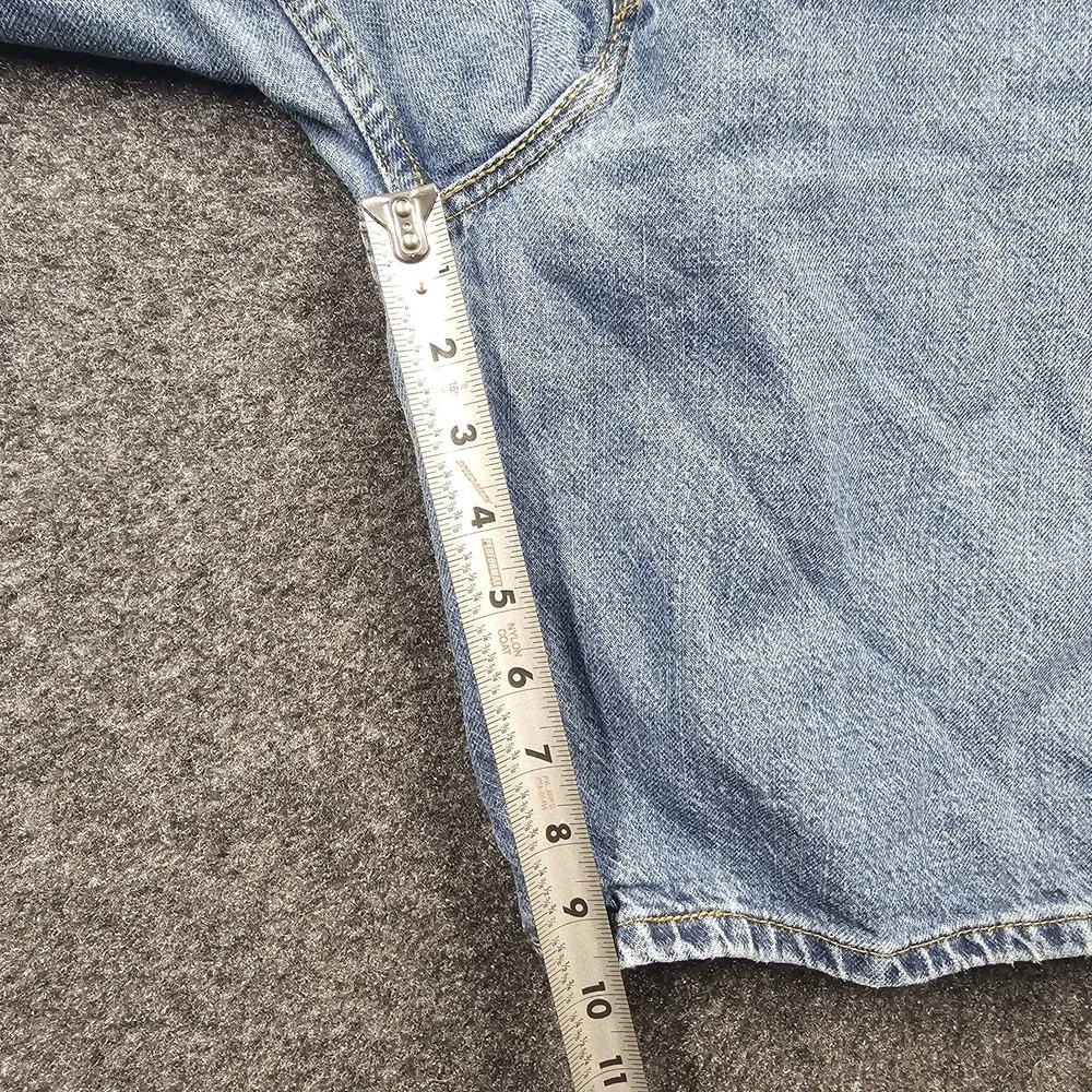 Levi's 550 Relaxed Fit Denim Shorts Men's 54 Light Wash Blue 10